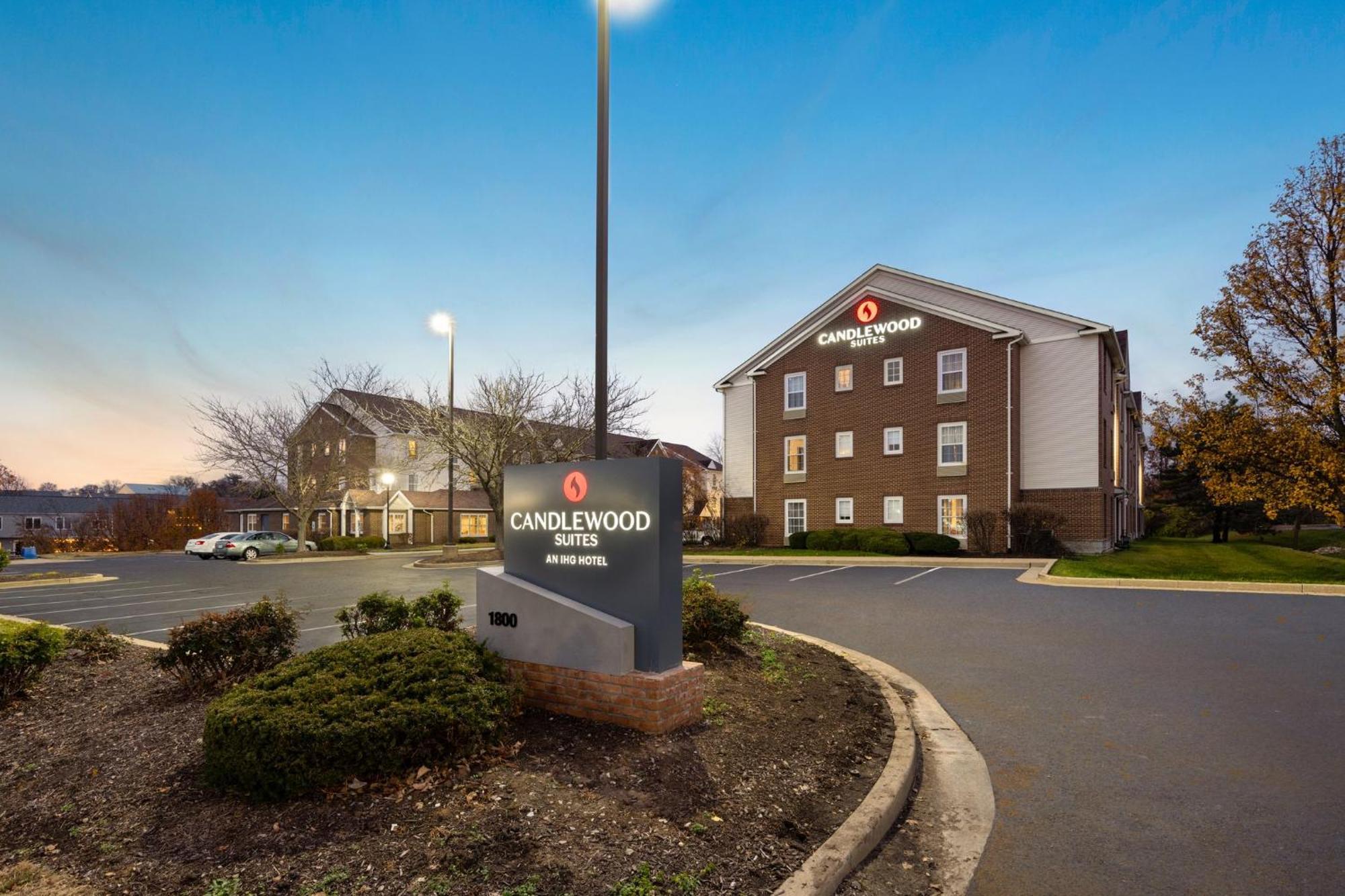 Candlewood Suites St Louis St Charles By Ihg Saint Charles Exterior foto